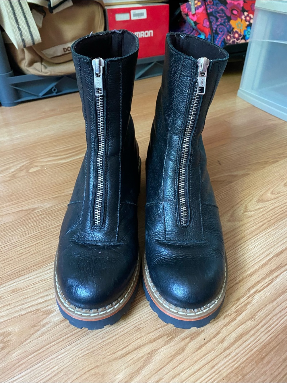 Black chunky heel Boots with zip up front size 7 1/2